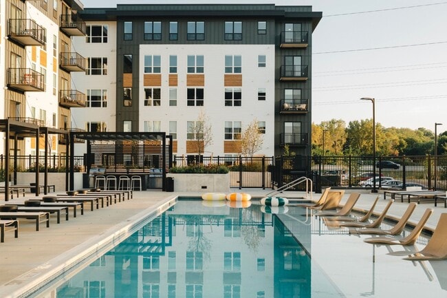 Building Photo - Revelry Living