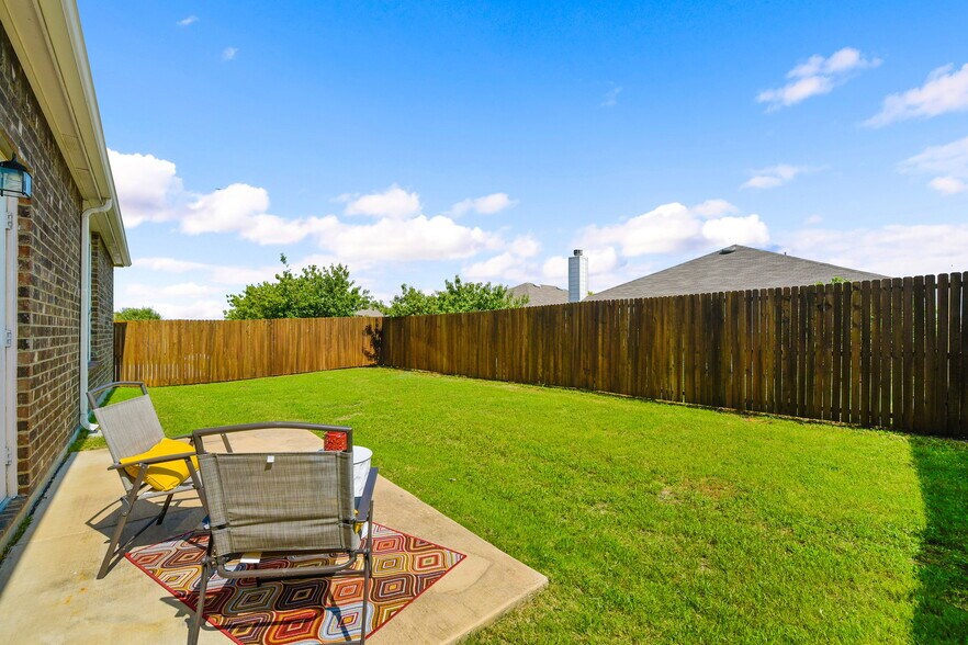 Building Photo - 3104 Montserrat Creek Dr