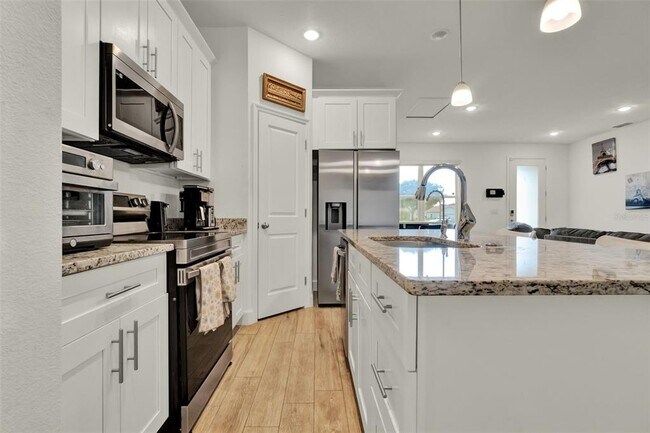 Building Photo - 437 Cinnamon Dr