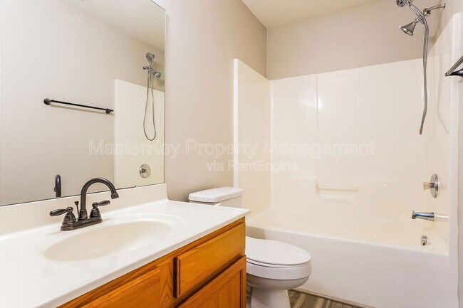 Building Photo - 1640 Extine Ln