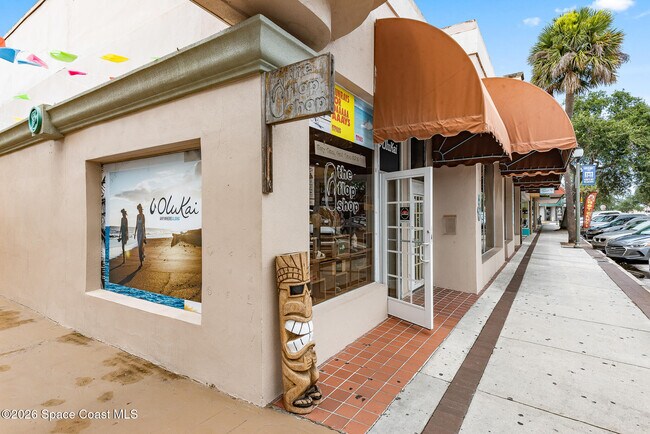 Building Photo - 1465 S Harbor City Blvd