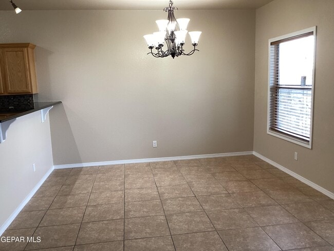 Building Photo - 5925 Speyside Dr