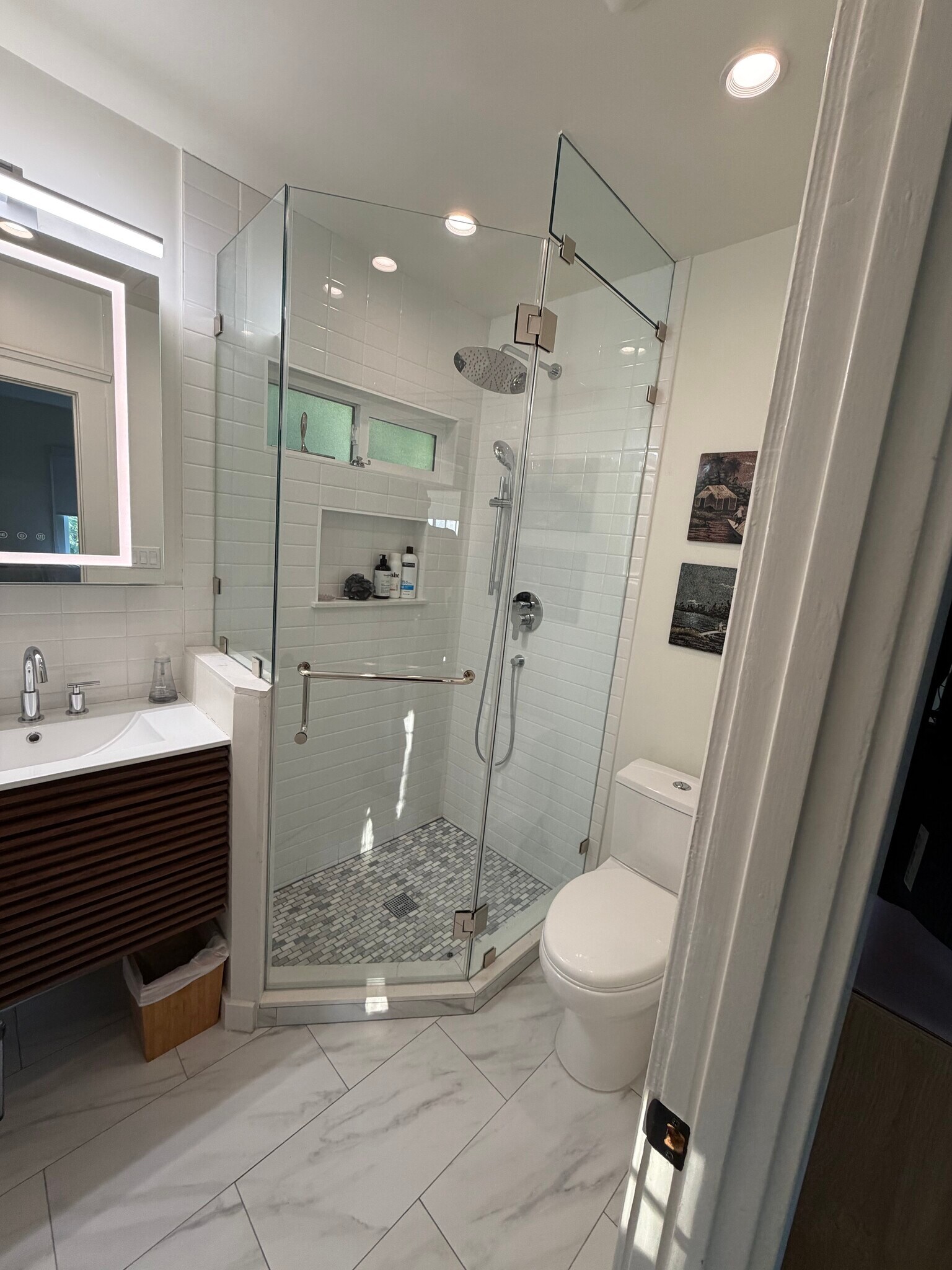 Building Photo - 6124 Glen Tower St