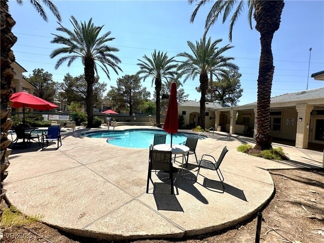 Building Photo - 5155 Tropicana Ave
