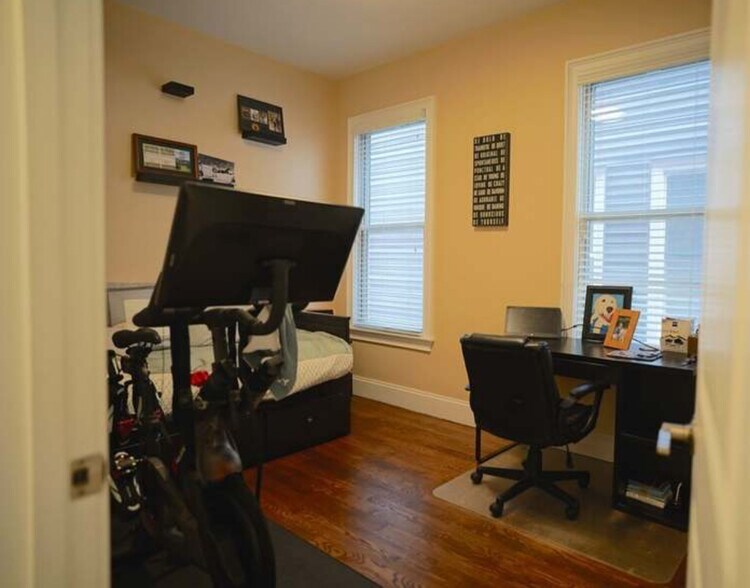 Building Photo - 249 Lexington St