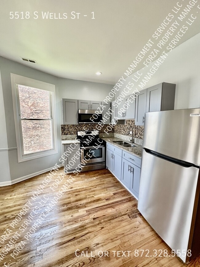 Building Photo - 5518 S Wells St
