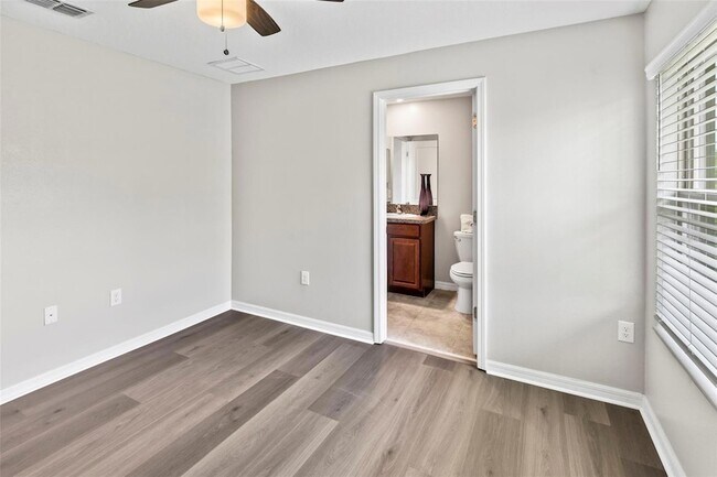 Building Photo - 15504 Florence Hollow Pl