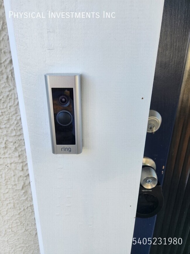 Building Photo - 412 Hanover Ave NW