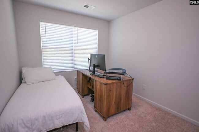 Building Photo - 552 Kingfisher Ct
