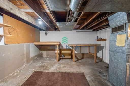 Building Photo - A beautiful 3 bed and 1 bathroom house for rent