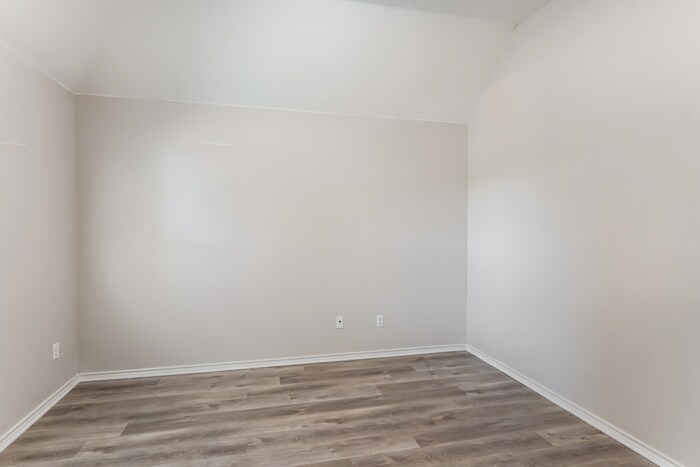 Building Photo - 1013 Bainbridge Ln
