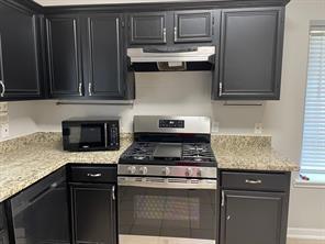 Building Photo - 14734 Englebrook Dr