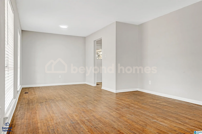 Building Photo - Beautifully Renovated Home in Adamsville -...