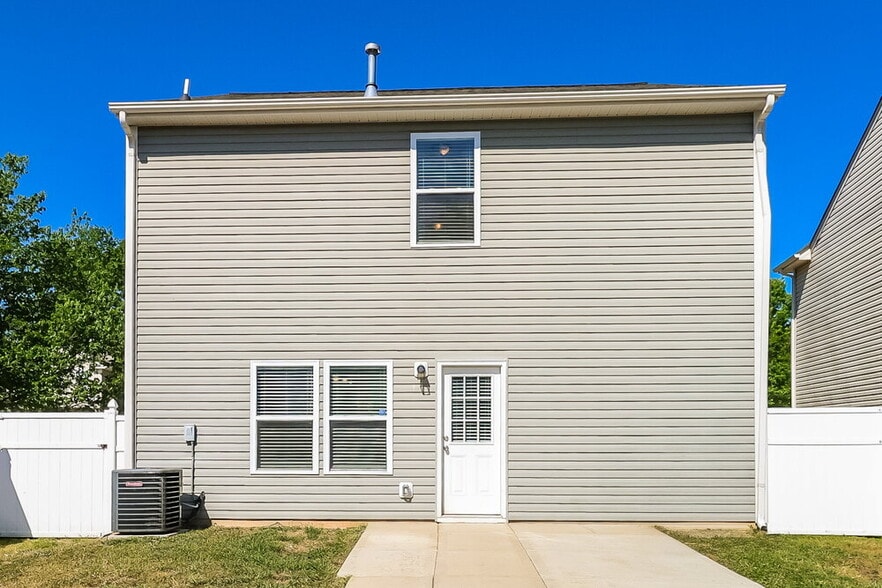 Building Photo - 2623 Bramble Ridge Ct