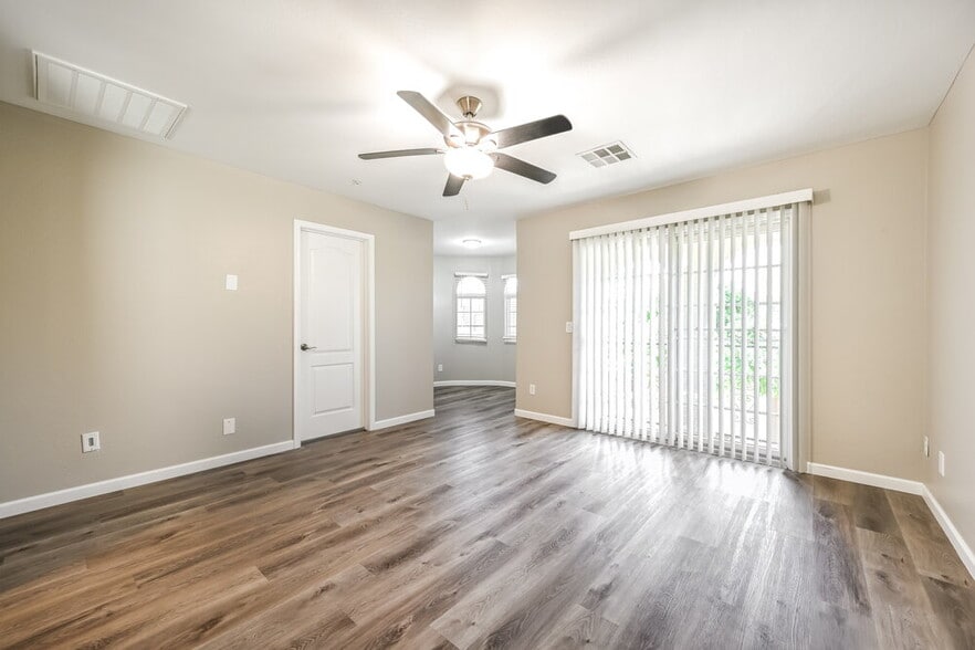 Building Photo - 28926 N 124th Dr