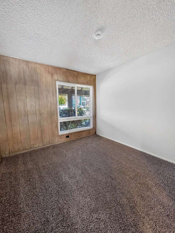 Building Photo - 4459 Avenida Granada