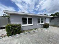 Building Photo - 1462 Grove St