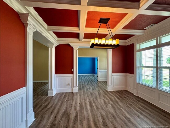 Building Photo - 380 Stansbury Dr