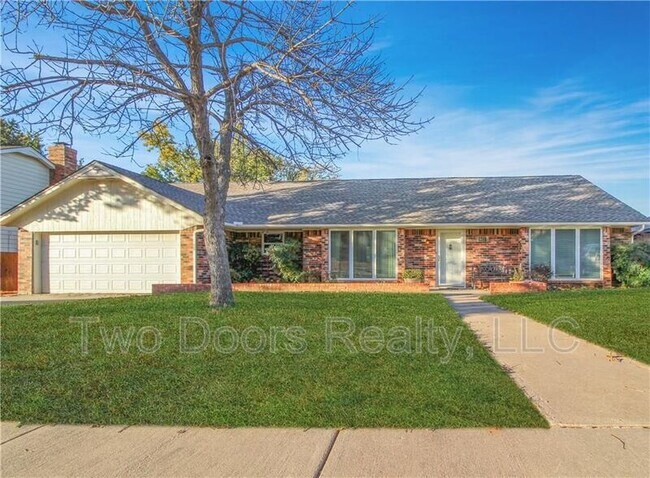 Building Photo - 1213 Woodview Ln