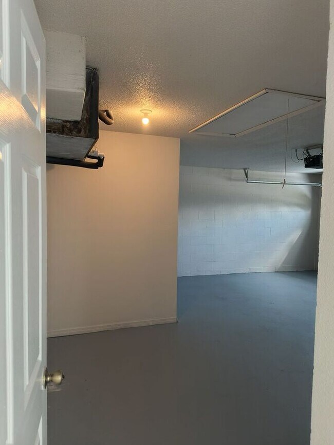 Building Photo - Single Family Home in Poinciana, FREE RENT!!!!