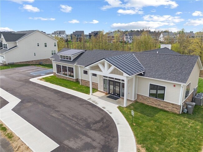 Building Photo - 5103 Spruce Rd