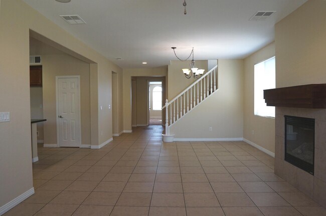 Building Photo - 35579 Domani Dr