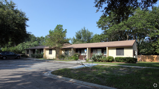 Building Photo - Wilson West Apartments