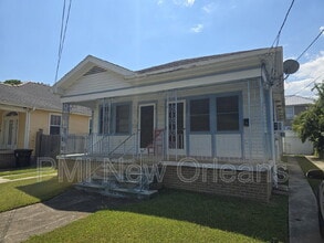 Building Photo - 3022 Serantine St