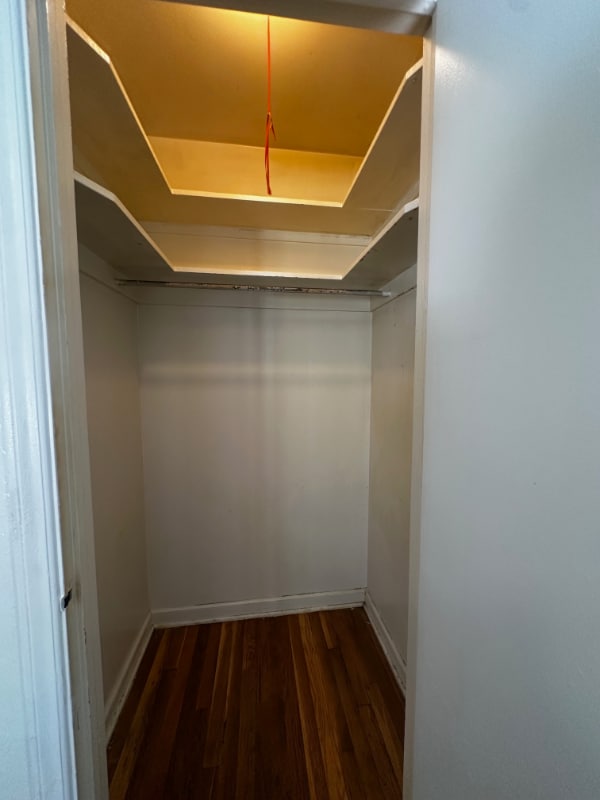 Building Photo - 406 S Kimball St