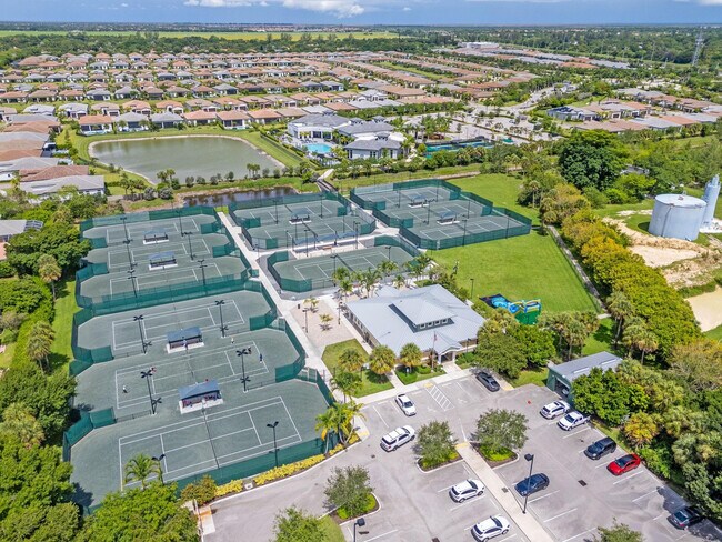 Building Photo - 7803 NW 70th Ave