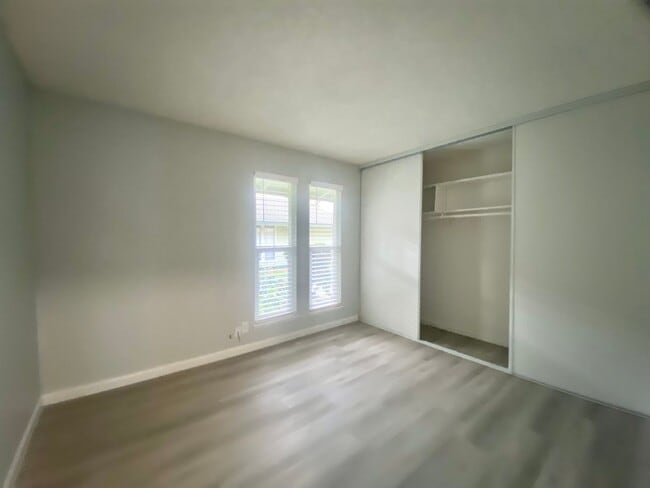 Building Photo - Charming 2-bedroom townhome in Fremont