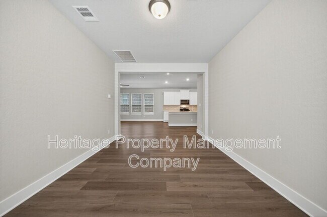 Building Photo - 15535 Comanche Deer
