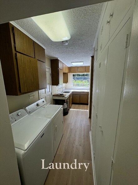 Building Photo - 200 Chestnut St