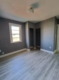 Building Photo - 2-Bedroom WITH SUNROOM Home for Rent in Downtown Winter Haven