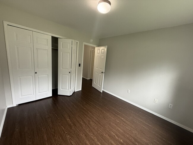 Building Photo - 4470 E Birchwood Dr