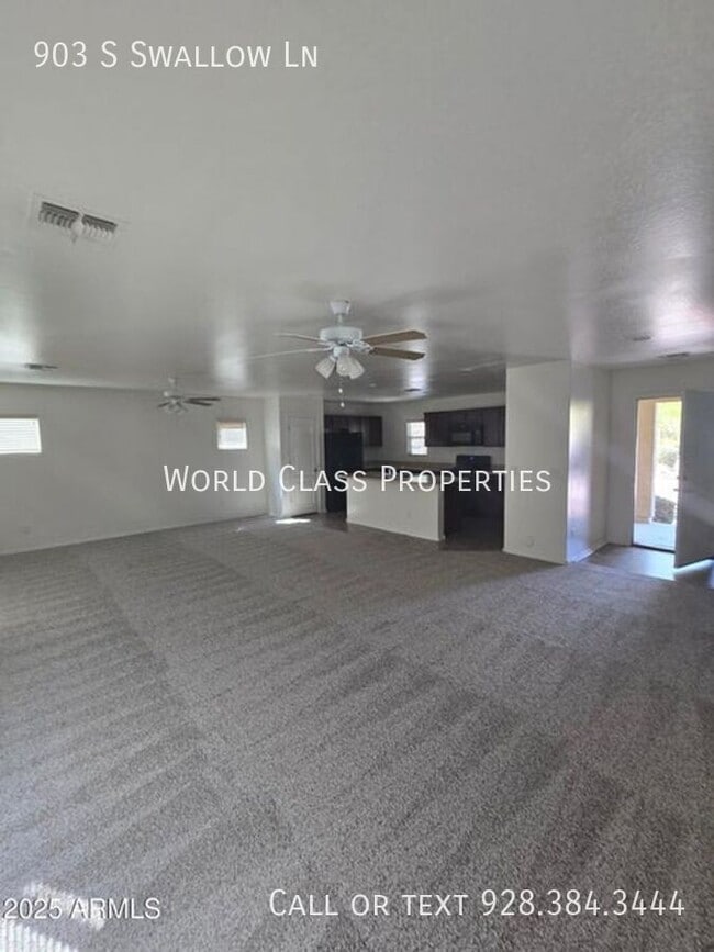 Building Photo - 903 S Swallow Ln