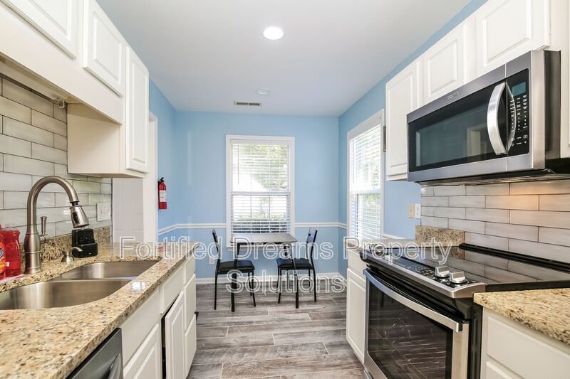 Building Photo - 198 Wesley Harris Cir