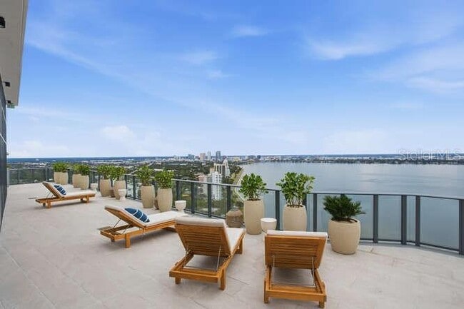 Building Photo - 3015 S Ysabella Ave