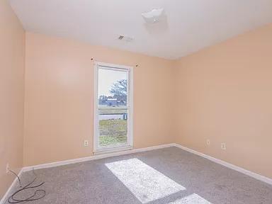 Building Photo - 5873 Laurel Oak Dr