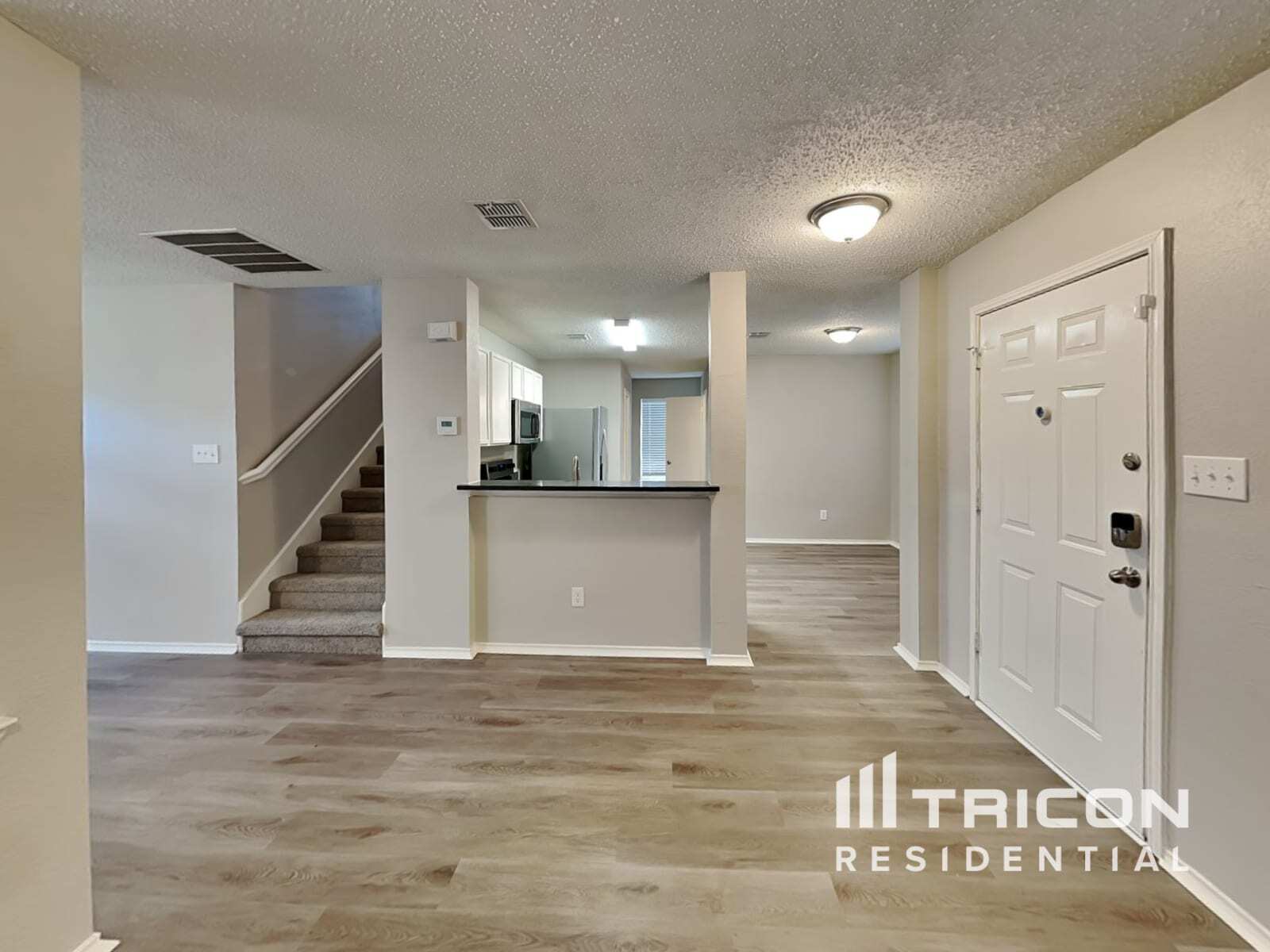 Building Photo - 2728 Monticello Ln