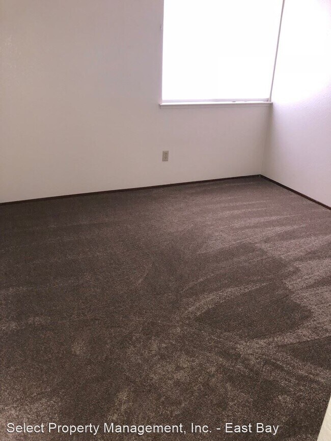 Building Photo - 2 br, 3 bath House - 2674 Barrington Terr