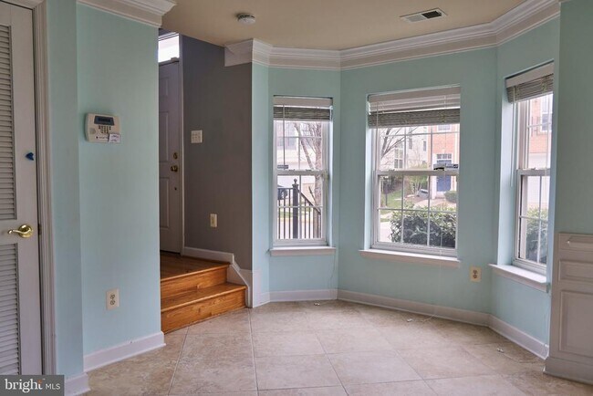 Building Photo - 4324 Talmadge Cir