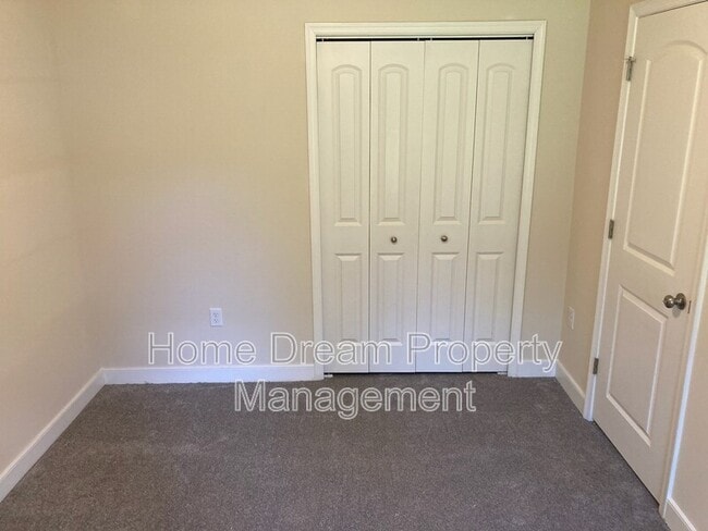 Building Photo - 351 Rolando Dr