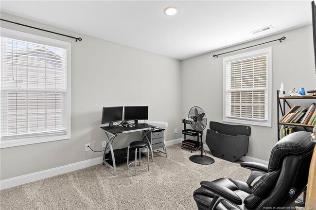 Building Photo - 101 E 6th Ave