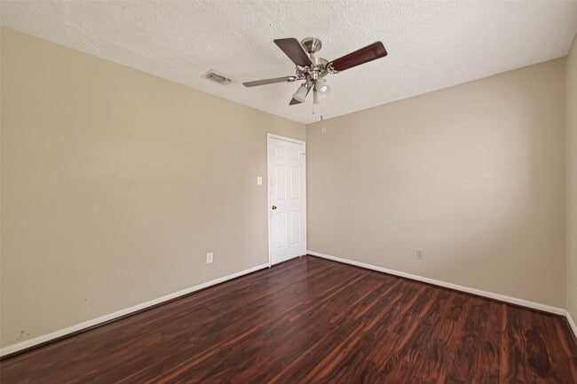 Building Photo - 14703 Stanbridge Dr