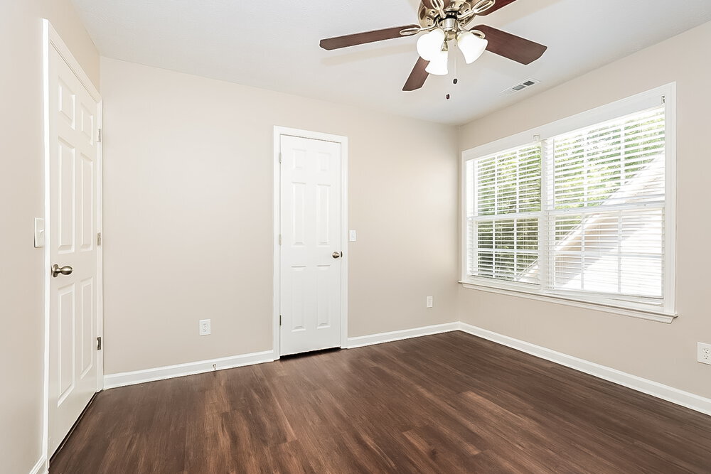 Building Photo - 2720 Windcrest Tr