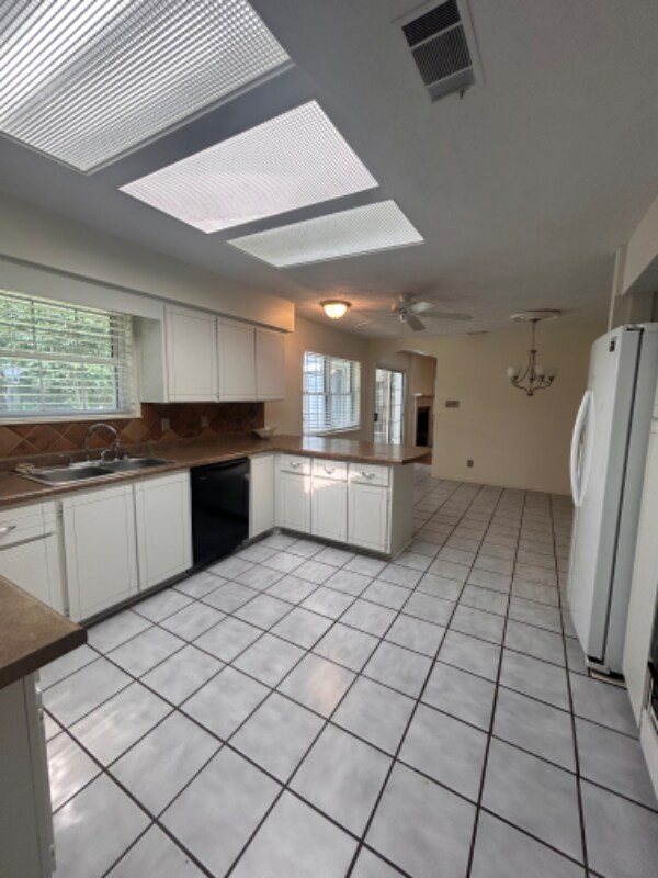 Building Photo - 104 Brisbon Rd