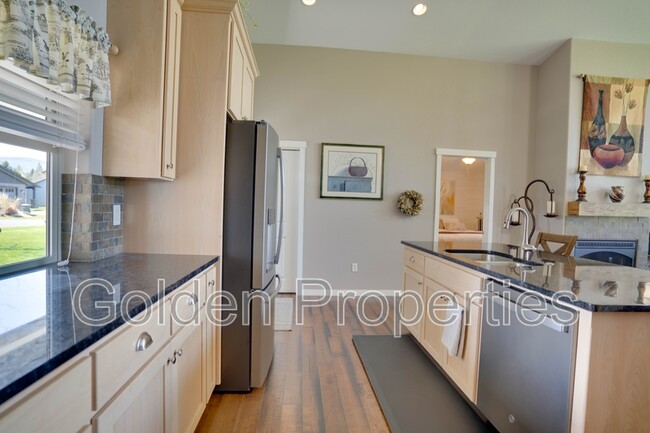 Building Photo - 169 Ironwood Dr