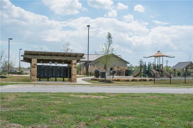 Building Photo - 10406 Hatton Ln