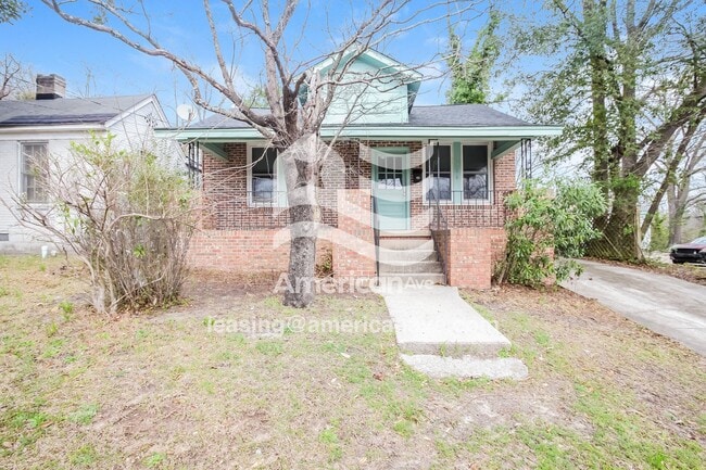 Building Photo - 1106 Page St